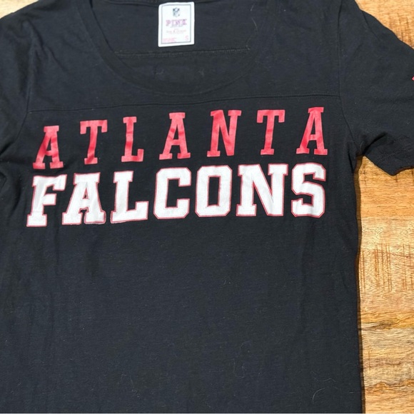 Victorias Secret PINK Atlanta Falcons Short Sleeve Shirt Size Small - Picture 2 of 5